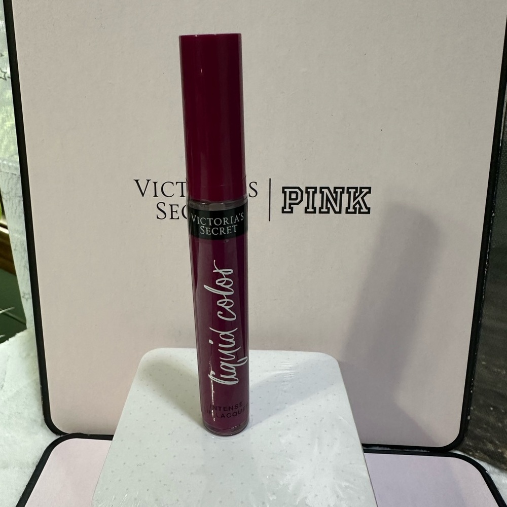 New Sealed Victorias Secret Liquid Color Intense Lip Lacquer Lipstick Runway